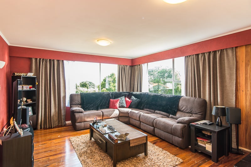 58 Ernest Street, Ranui, Porirua - Carousel 2