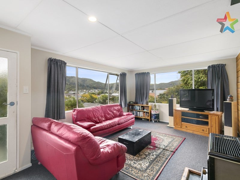 32A Trelawney Road, Wainuiomata, Lower Hutt - Carousel 2