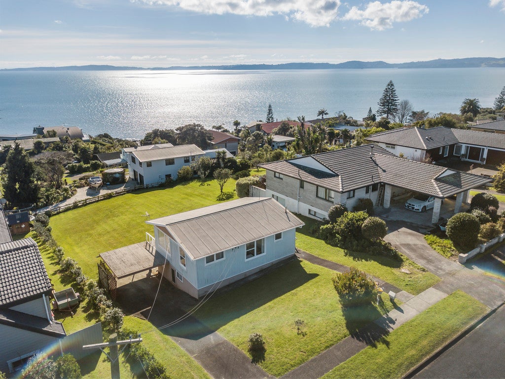 4 Craig Road, Maraetai, Auckland - Carousel 1