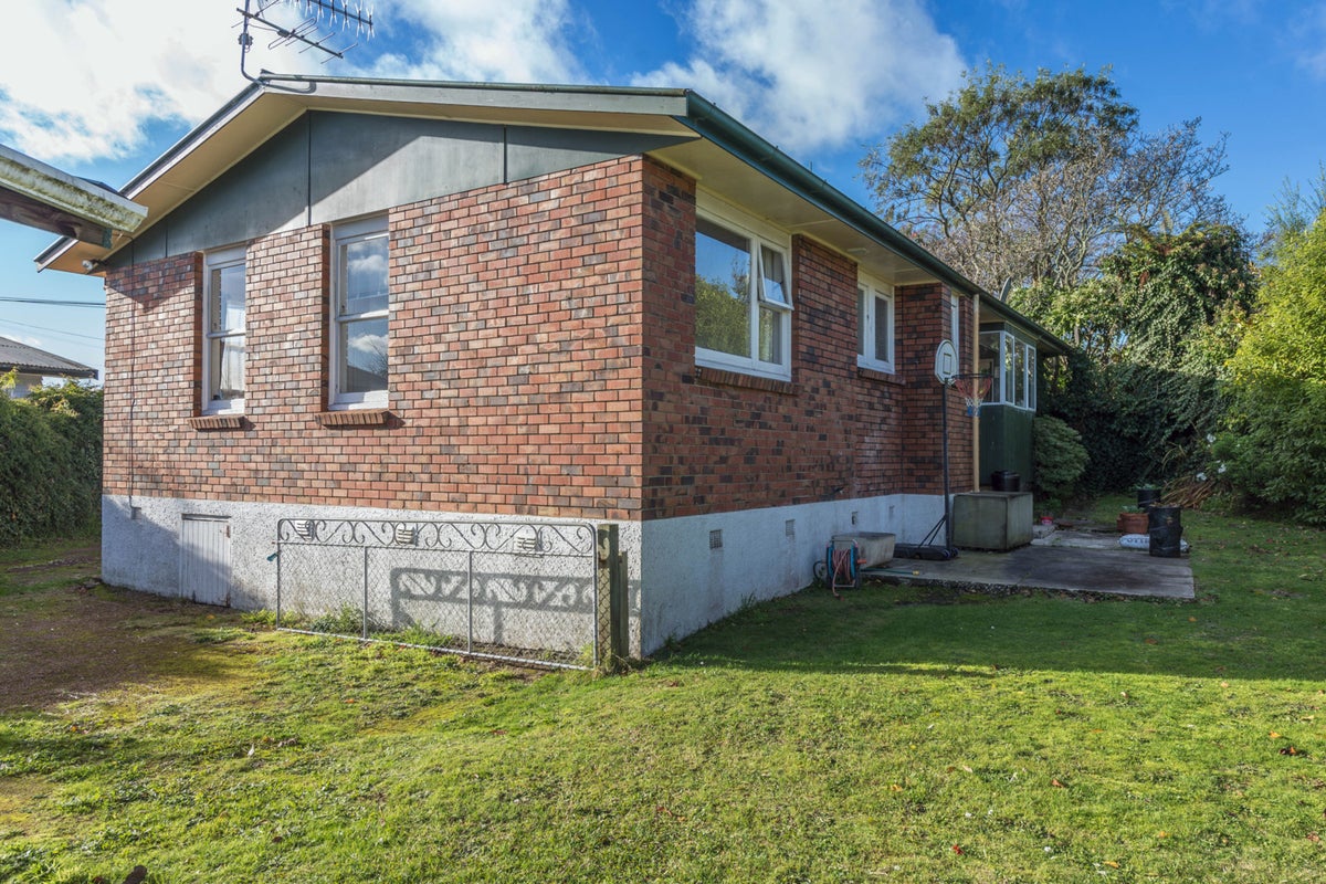 23 McKenzie Road, Owhata, Rotorua - Carousel 26
