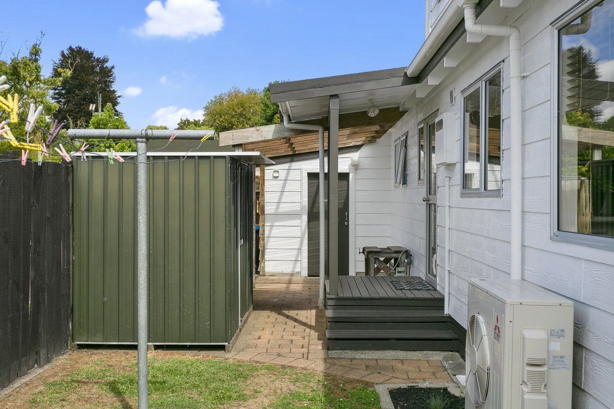 16 Sheridan Crescent, Leamington, Cambridge - Carousel 21