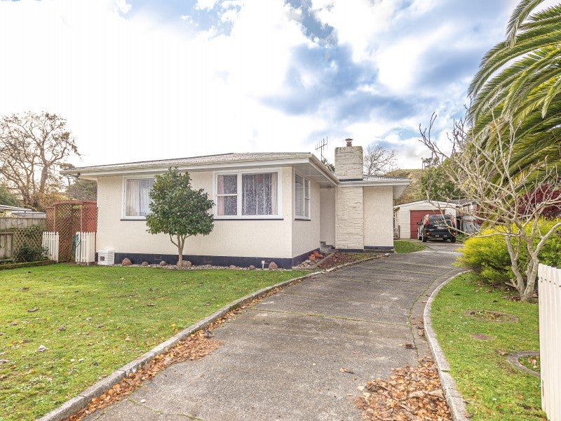 143 No 3 Line, Whanganui East, Whanganui - Carousel 21