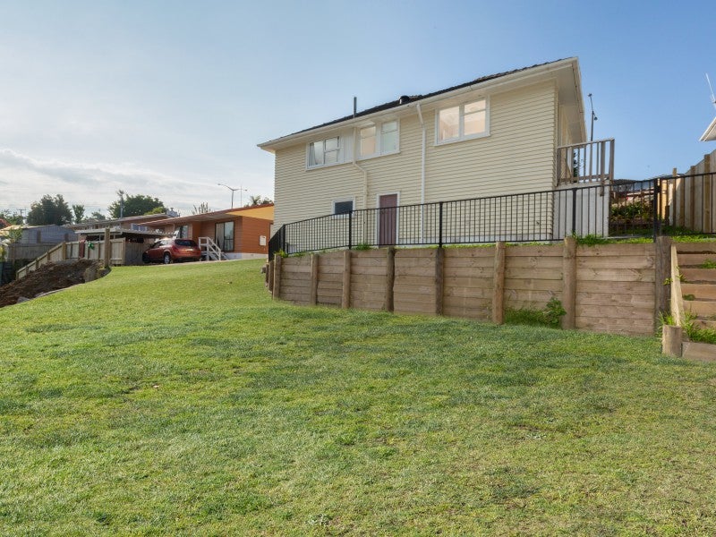 8 Hampton Terrace, Parkvale, Tauranga - Carousel 1
