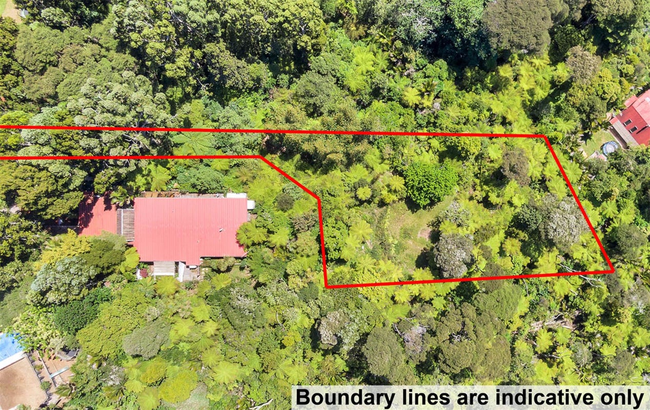 42 Kopiko Road, Titirangi, Auckland - Carousel 1