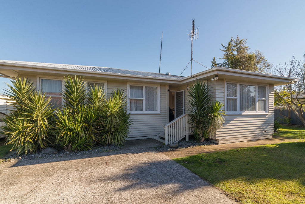 5 Fenruss Street, Fairy Springs, Rotorua - Carousel 1