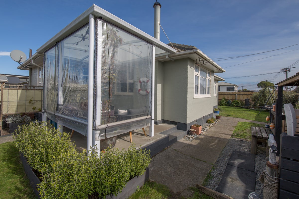 15 Cygnet Street, North New Brighton, Christchurch - Carousel 2