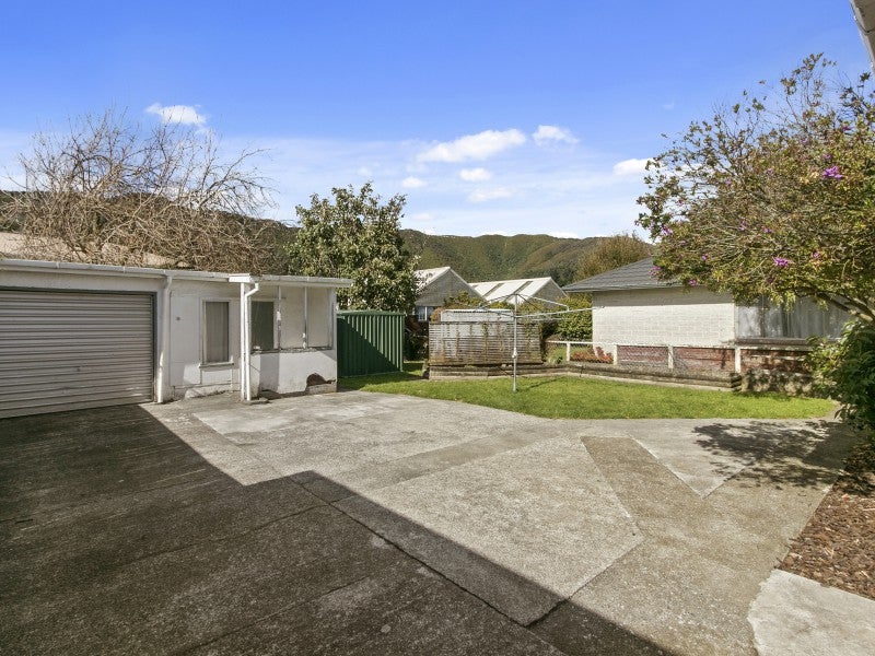 326 Waiwhetu Road, Fairfield, Lower Hutt - Carousel 19