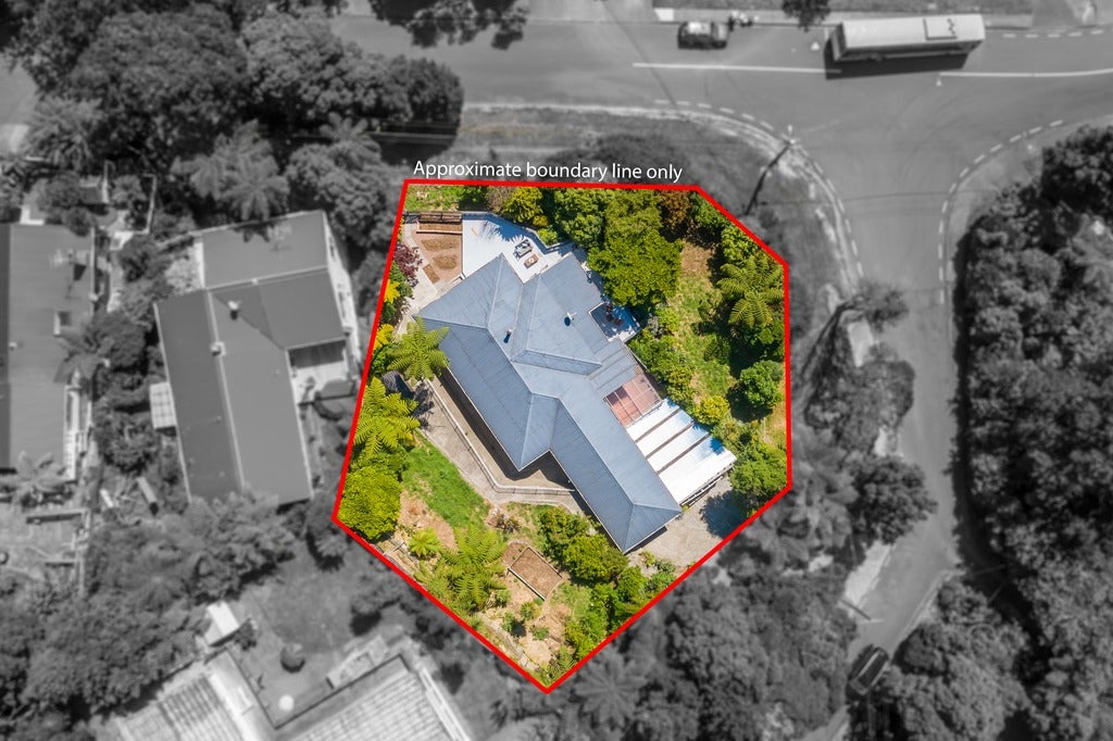 2 Rakau Grove, Stokes Valley, Lower Hutt - Carousel 26