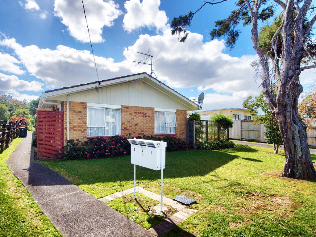 1/77 Godley Road, Green Bay, Auckland - Carousel 1