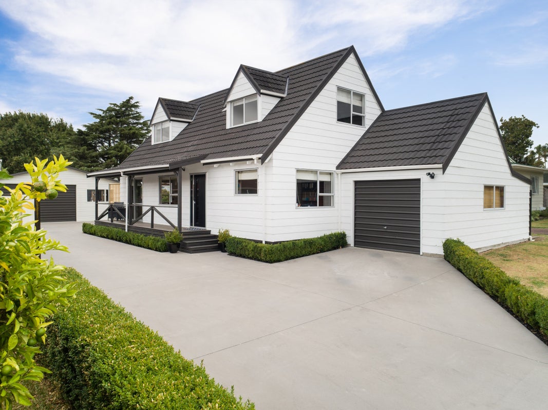 16 Sheridan Crescent, Leamington, Cambridge - Carousel 1