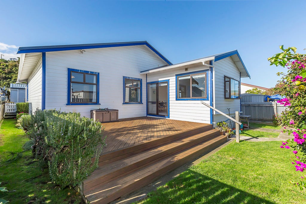 77A Ira Street, Miramar, Wellington - Carousel 1
