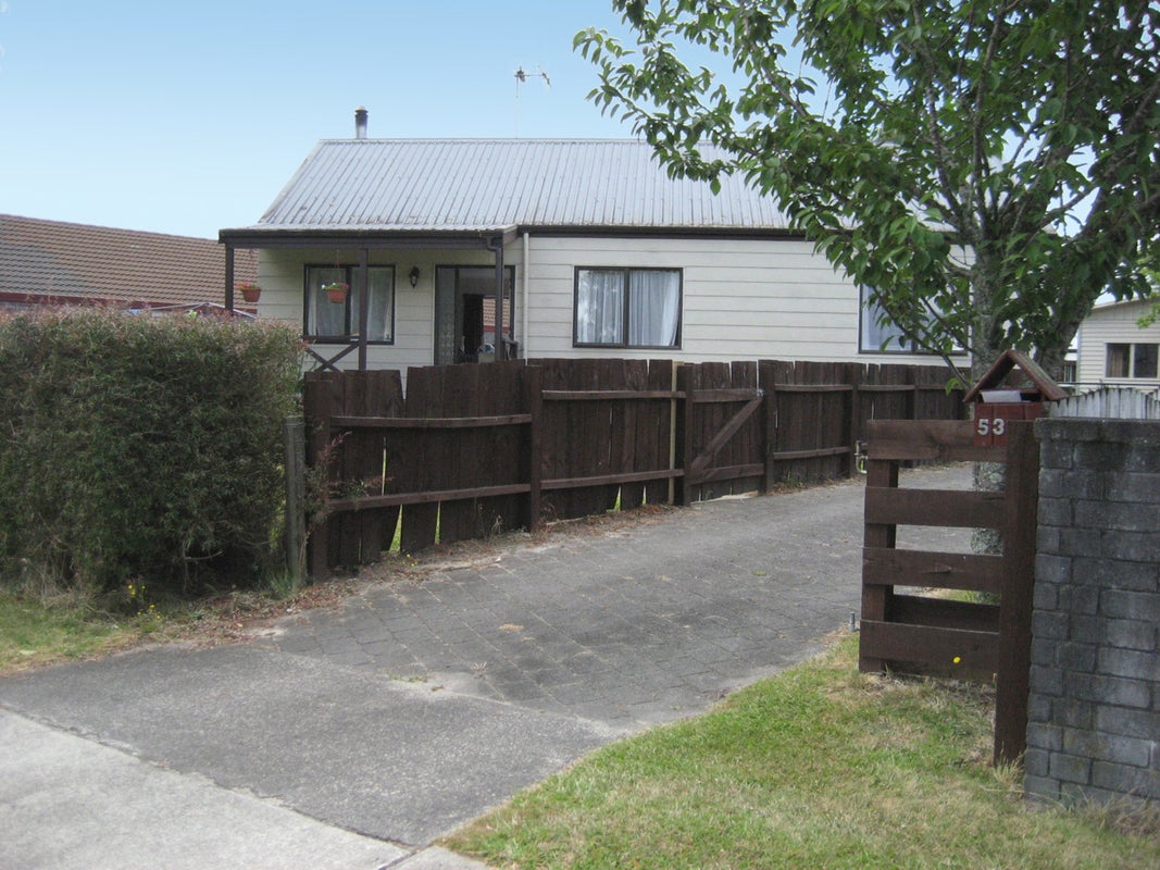53 Waterford Road, Fitzroy, Hamilton - Carousel 2