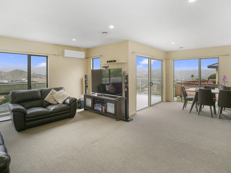 36 Waverton Terrace, Churton Park, Wellington - Carousel 2