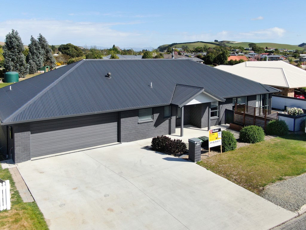 13 Grove Avenue, Weston, Oamaru - Carousel 1