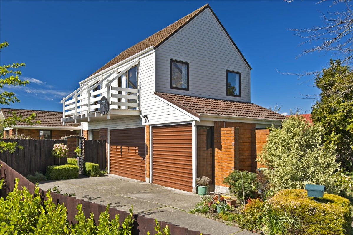 20 Karnak Crescent, Russley, Christchurch - Carousel 21