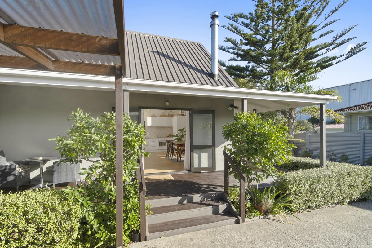 51A Totara Road, Te Atatu Peninsula, Auckland - Carousel 2