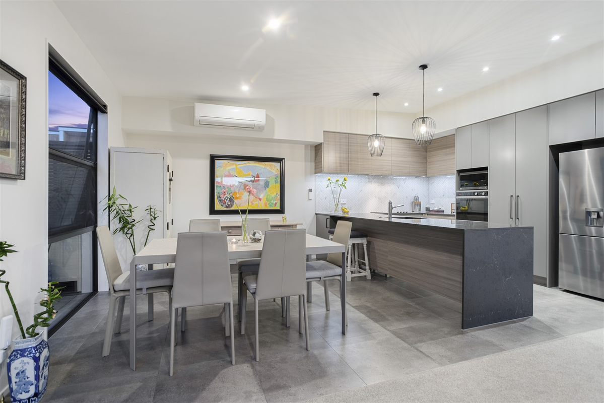 2 Gateway Avenue, Beachlands, Auckland - Carousel 1