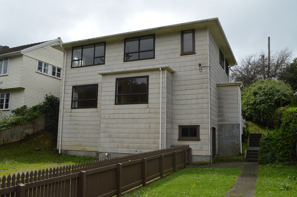 97 Mungavin Avenue, Ranui, Porirua - Carousel 2