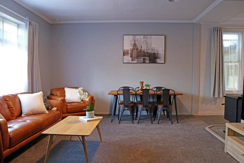 57 Charles Street, Grasmere, Invercargill - Carousel 2