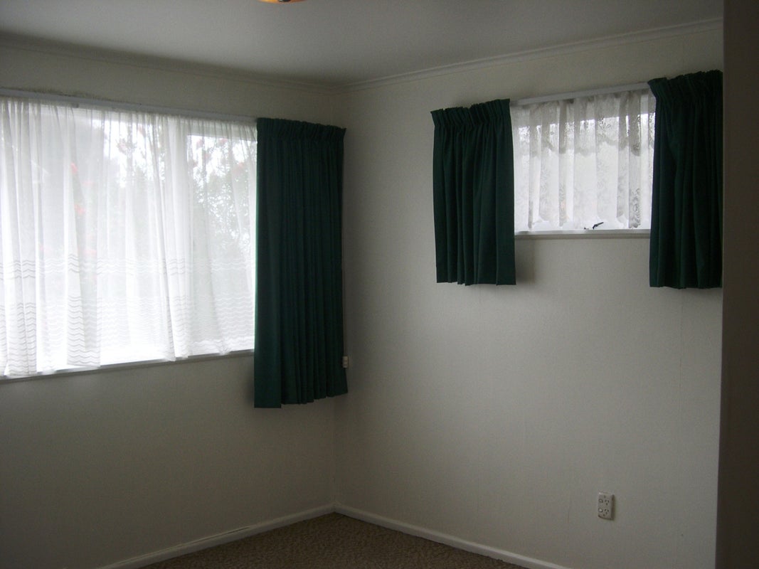 1/13 Trojan Crescent, New Lynn, Auckland - Carousel 11