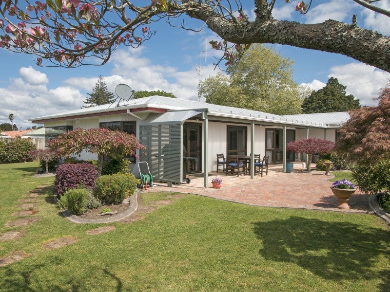 13 Crossley Street, Katikati, Katikati - Carousel 26
