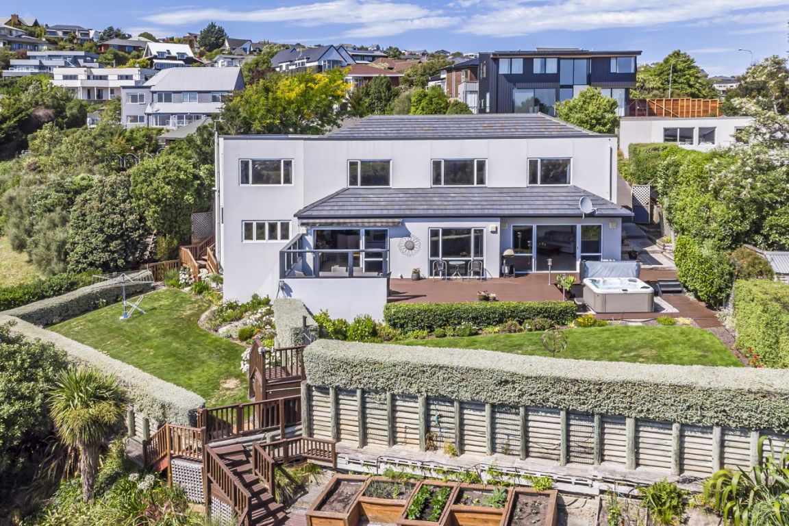 59 Ravensdale Rise, Westmorland, Christchurch - Carousel 1