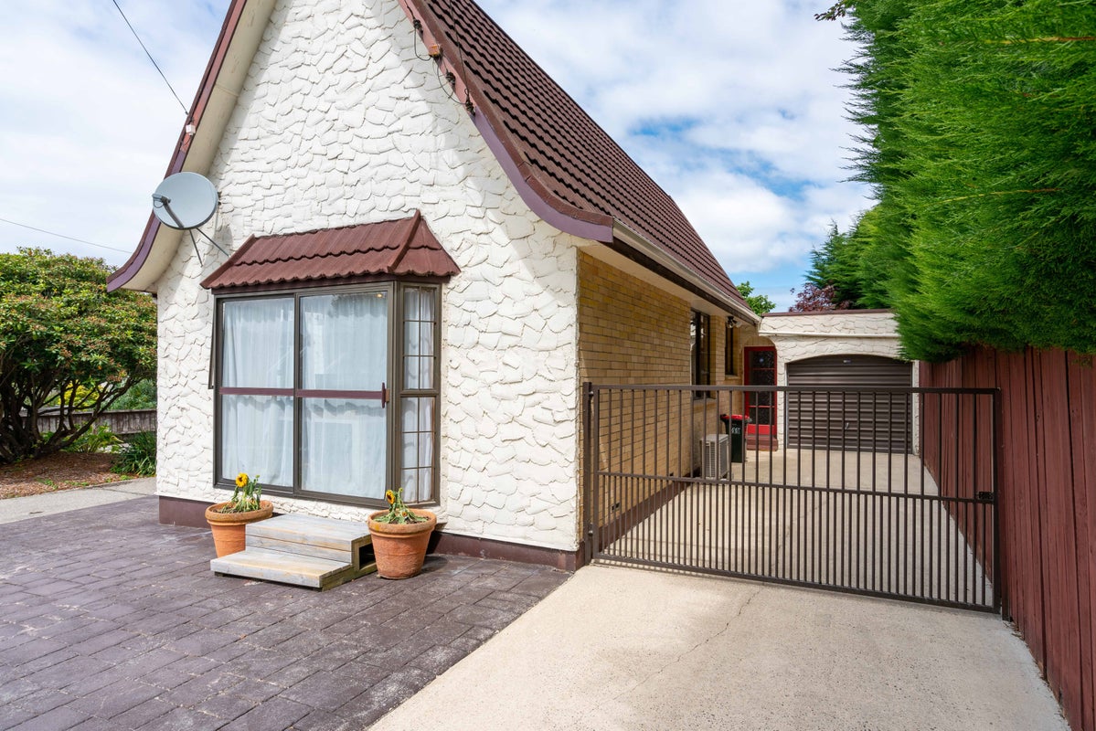 72A Pacific Street, Roslyn, Dunedin - Carousel 1