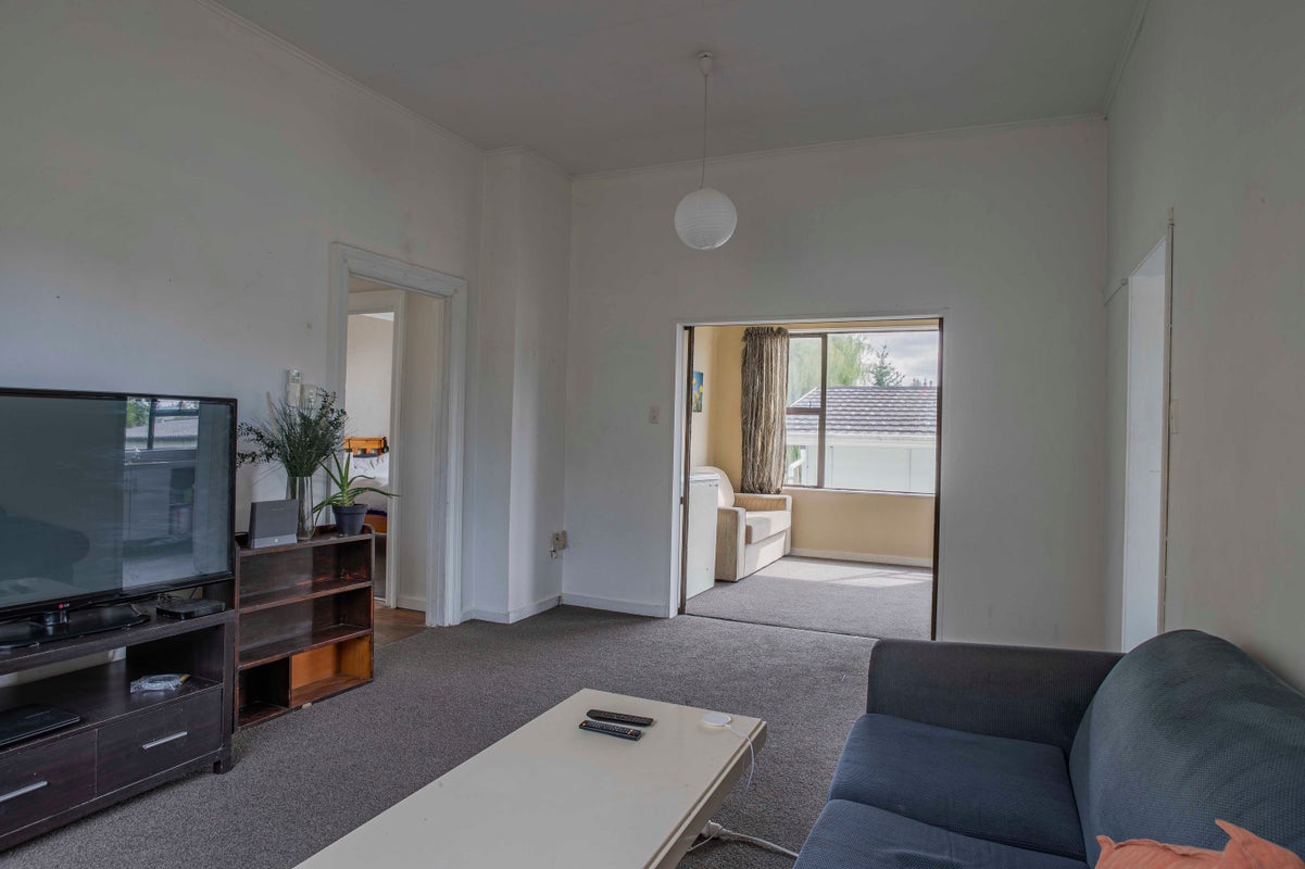 31 Regent Street, West End, Timaru - Carousel 2