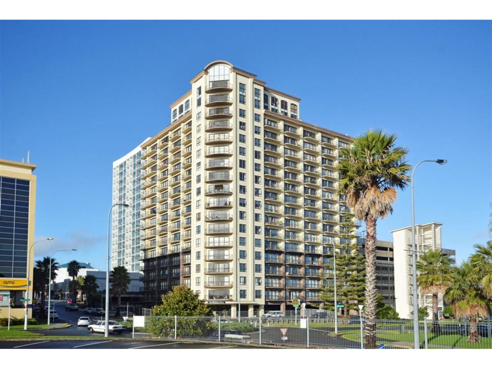7H/18 Ronwood Avenue, Manukau, Auckland - Carousel 1