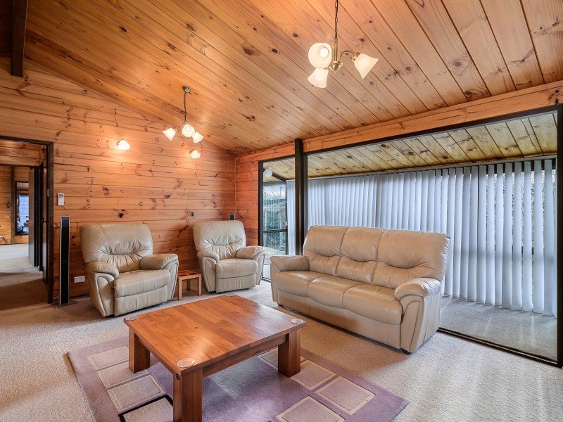 13 Tumene Drive, Owhata, Rotorua - Carousel 2
