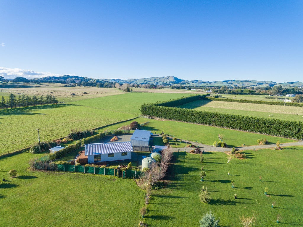 110 LOOP LINE, Opaki, Masterton - Carousel 1