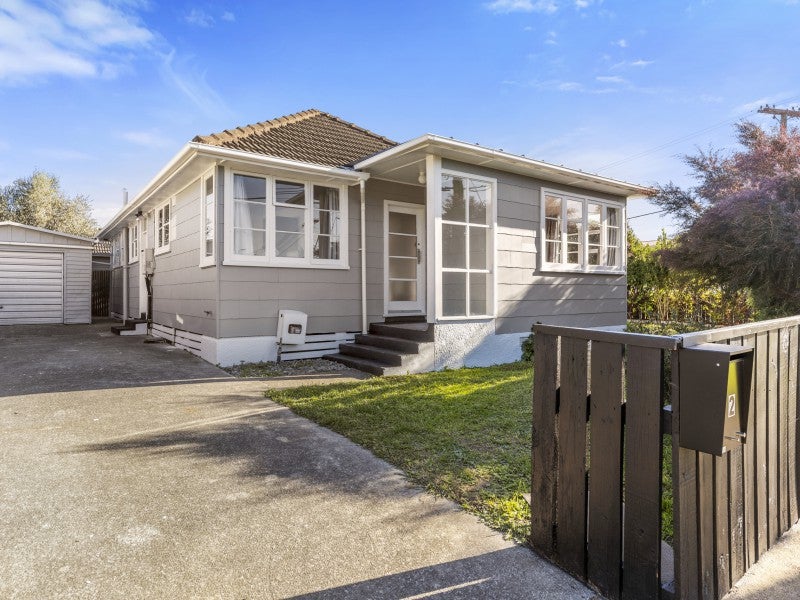 1/2 Kowhai Street, Naenae, Lower Hutt - Carousel 13