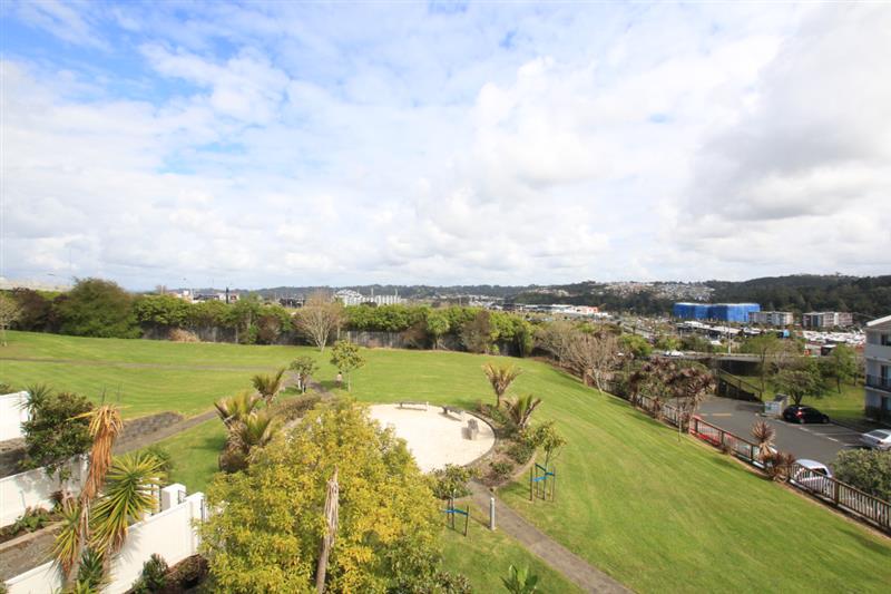 16C/60 Masons Road, Oteha, North Shore City - Carousel 10