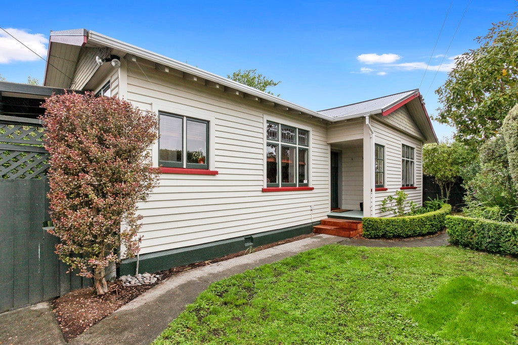 12 Packe Street, Edgeware, Christchurch - Carousel 1