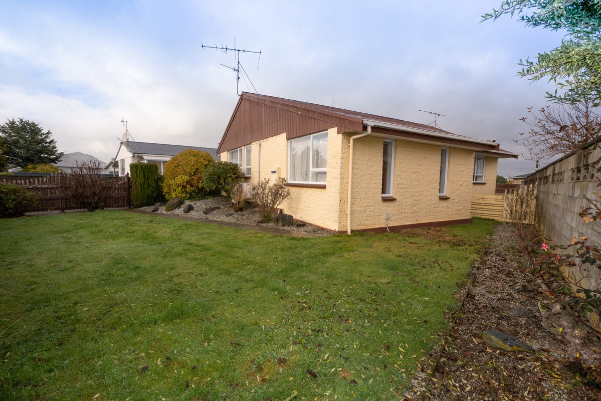63 Arundel Crescent, Strathern, Invercargill - Carousel 1