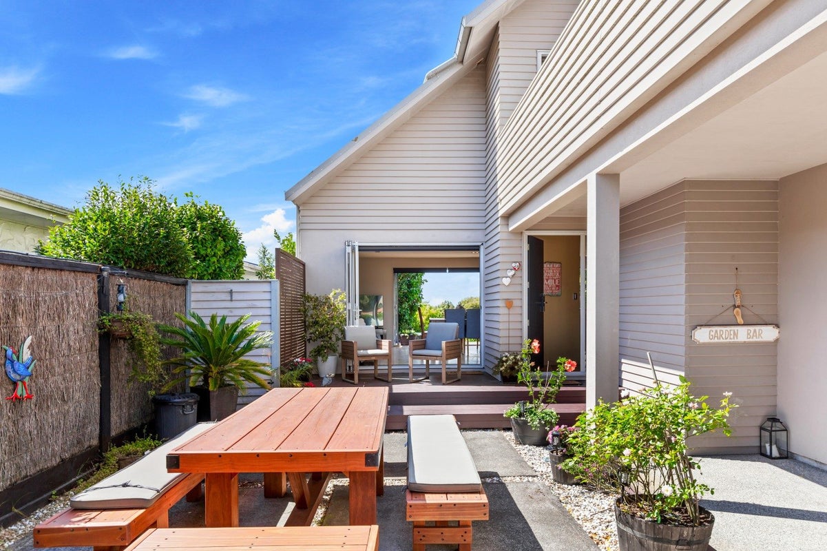 12 Salem Place, Torbay, Auckland - Carousel 1