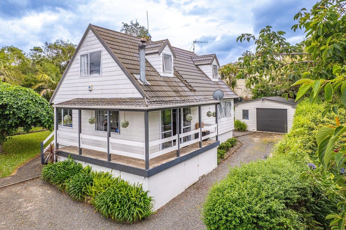 153 Mount View Road, Bastia Hill, Whanganui - Carousel 1