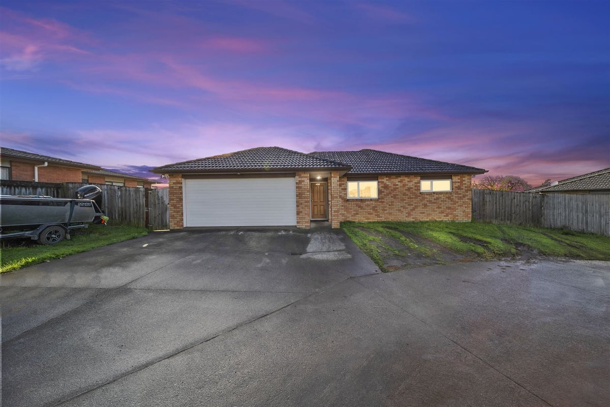 35 Lachlan Place, Favona, Auckland - Carousel 1