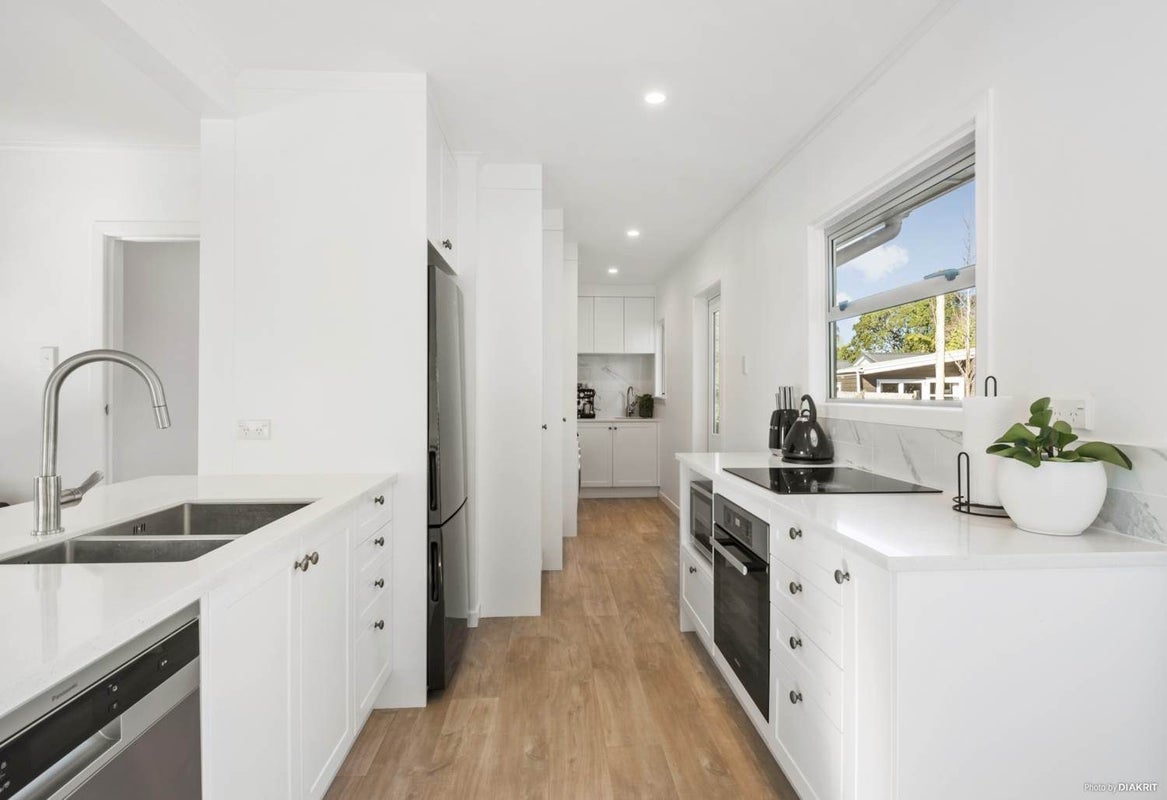 1/113 Nile Road, Milford, North Shore City - Carousel 2