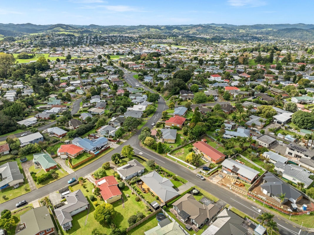 73 Crawford Crescent, Kamo, Whangarei - Carousel 28