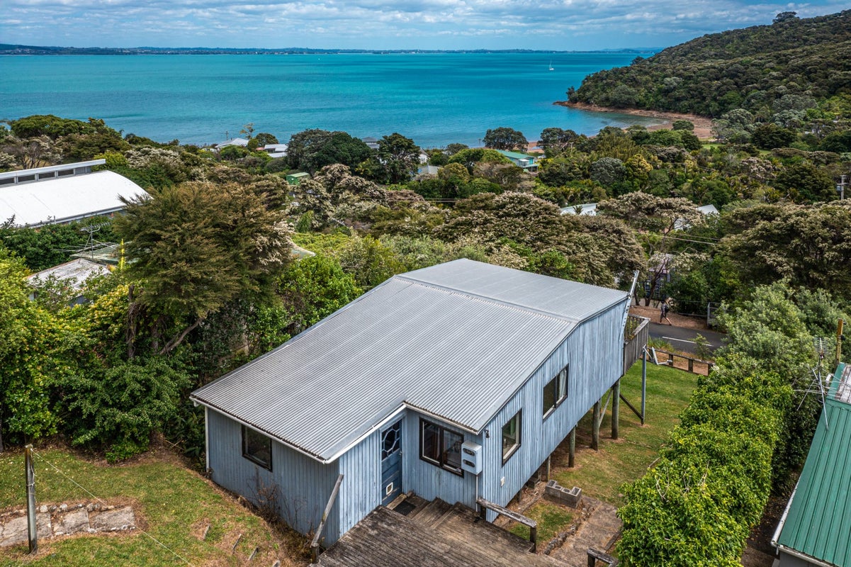 59 O'Brien Road, Omiha, Waiheke Island - Carousel 2