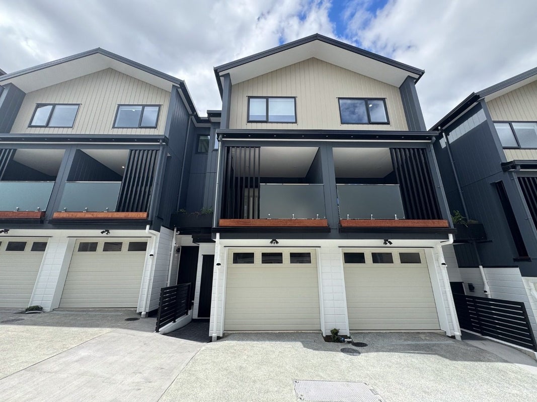 14/21 Eastview Road, Glen Innes, Auckland - Carousel 15