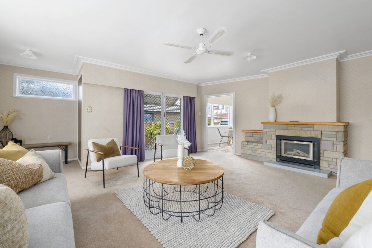 54 Bellmont Avenue, Chartwell, Hamilton - Carousel 2