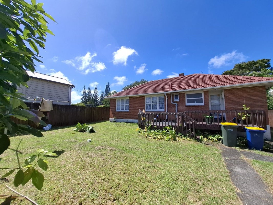 78A Swanson Road, Henderson, Auckland - Carousel 11