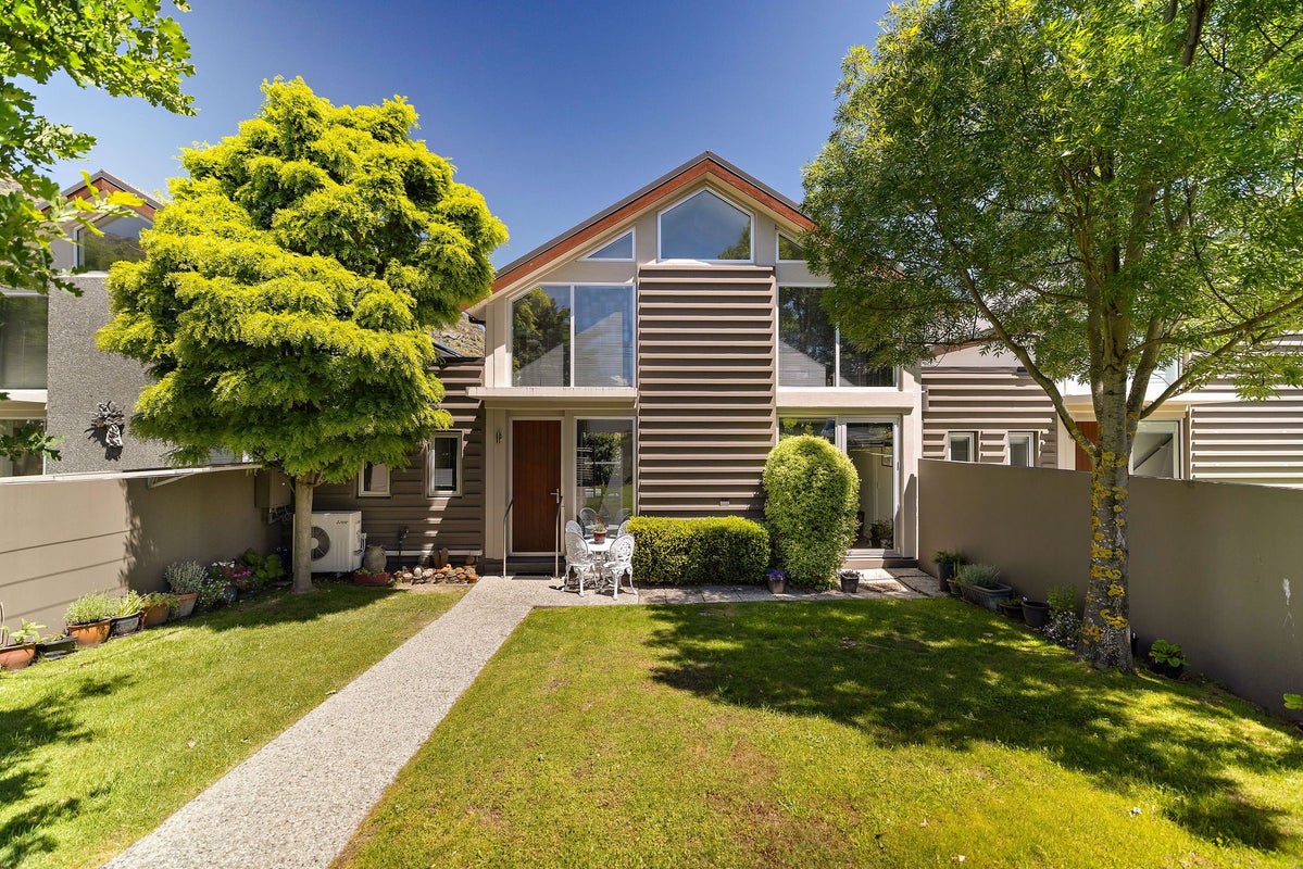 10/8 Humphrey Street, Frankton, Queenstown - Carousel 2