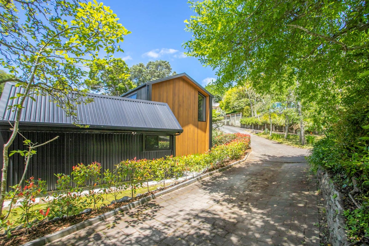 43A West Lynn Road, Titirangi, Auckland - Carousel 2