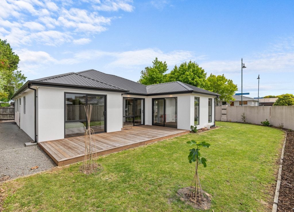 52 Country Palms Drive, Halswell, Christchurch - Carousel 1