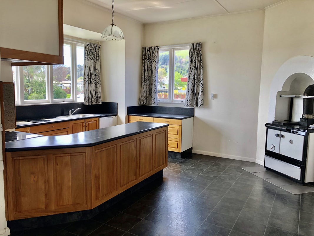 56 Grove Street, The Wood, Nelson - Carousel 2