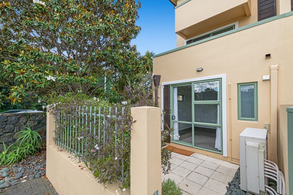 37/595 Laurie Southwick Parade, Gulf Harbour, Whangaparaoa - Carousel 2