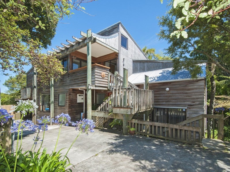 33 Belmont Terrace, Belmont, Lower Hutt - Carousel 20